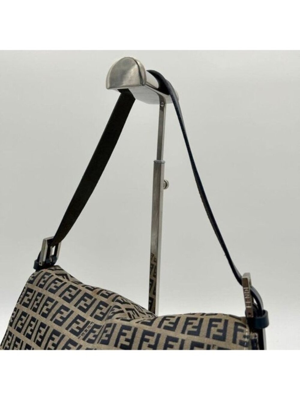 Fendi Mamma Zucca Bucket Baguette Navy Tan Flap Bag Purse Tote FF - Picture 4 of 16